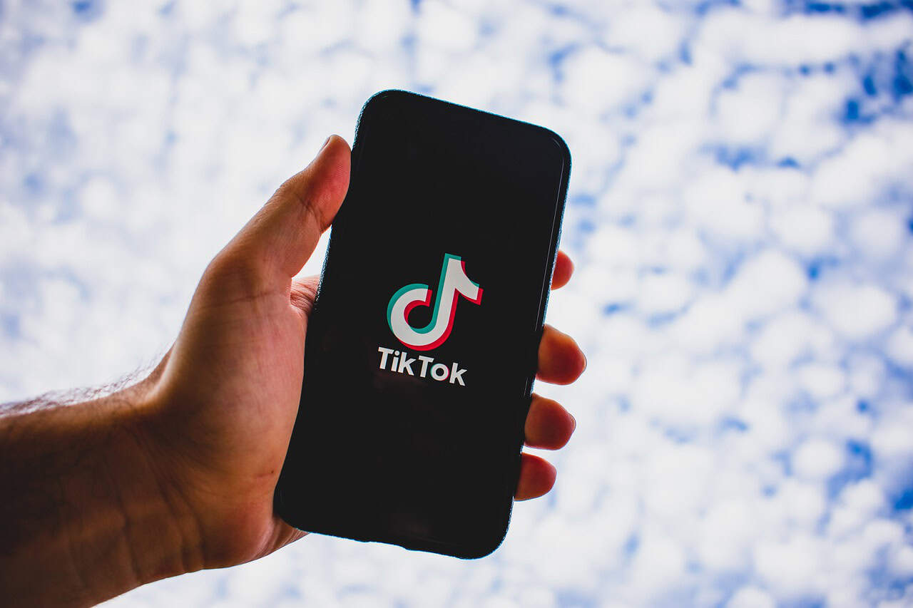 سبب نقص المتابعين في تيك توك