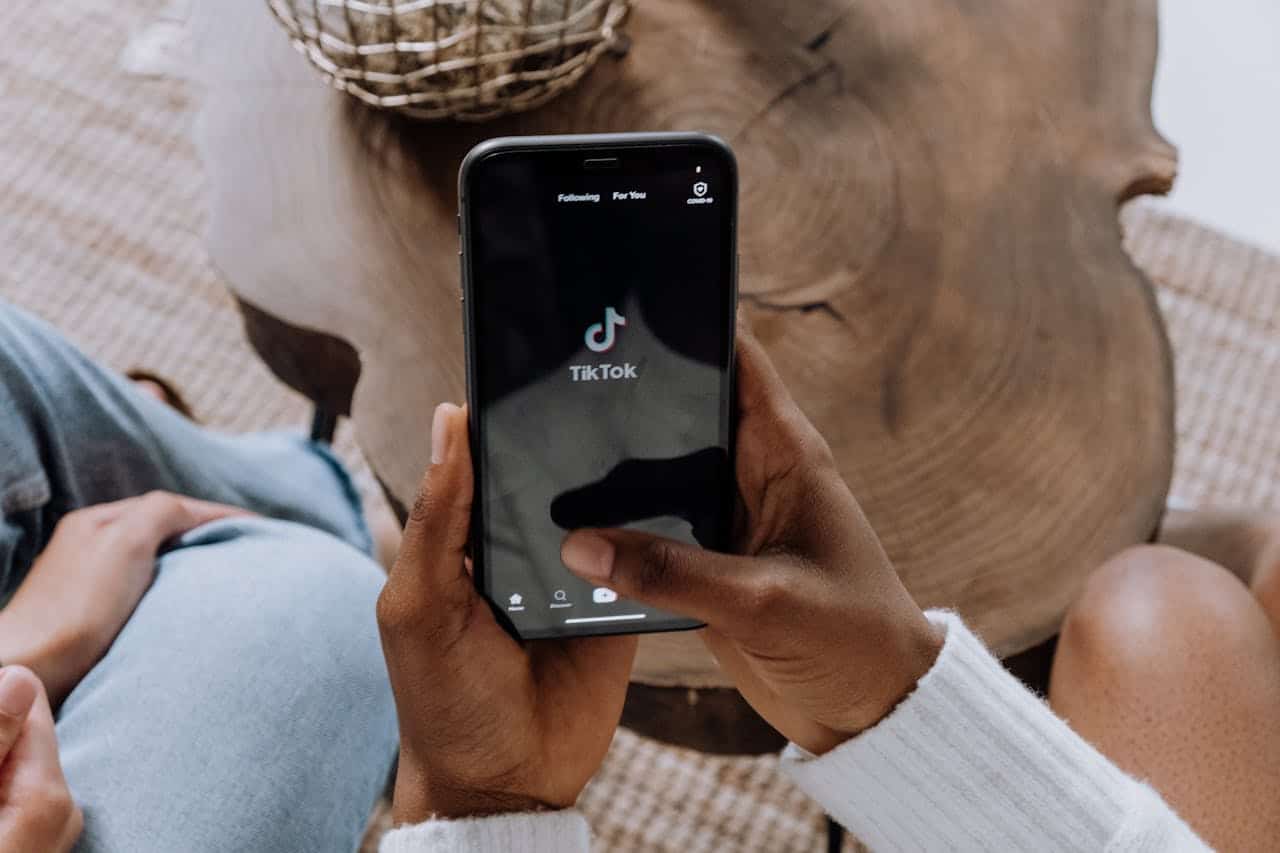 سبب نقص المتابعين في تيك توك