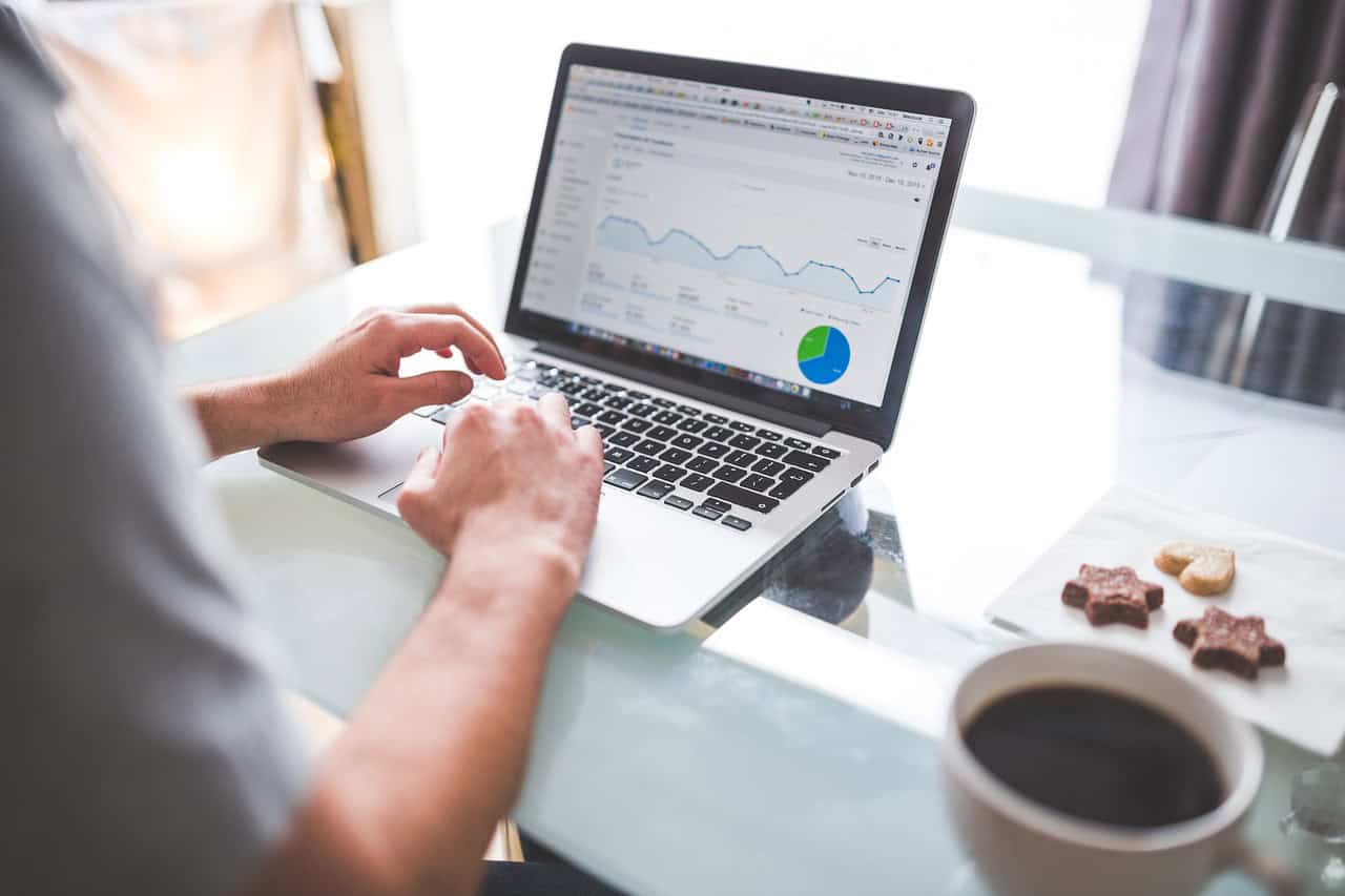 إدارة مواقع التواصل الاجتماعي